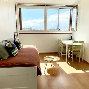 Charming Bright Sunny In Belleville Apartamento
